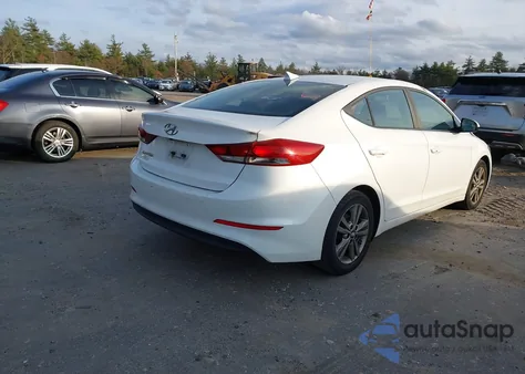 2018 Hyundai Elantra Value Edition z USA, uszkodzony, nr VIN 5NPD84LF8JH256182